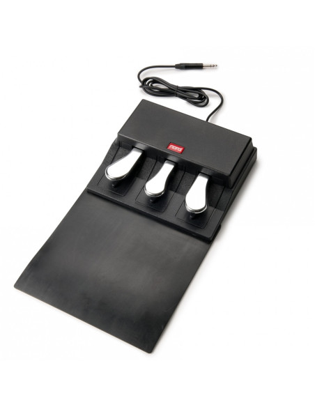 TRIPLE PEDAL