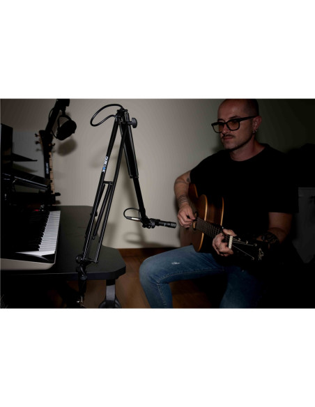 A/25 BK Asta Regolabile Broadcast