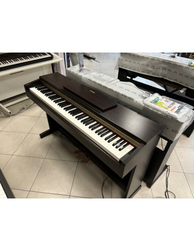 Yamaha YDP151 usato Pianoforte elettrico con il mobile